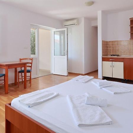 Apartments Tomy Novalja Zewnętrze zdjęcie