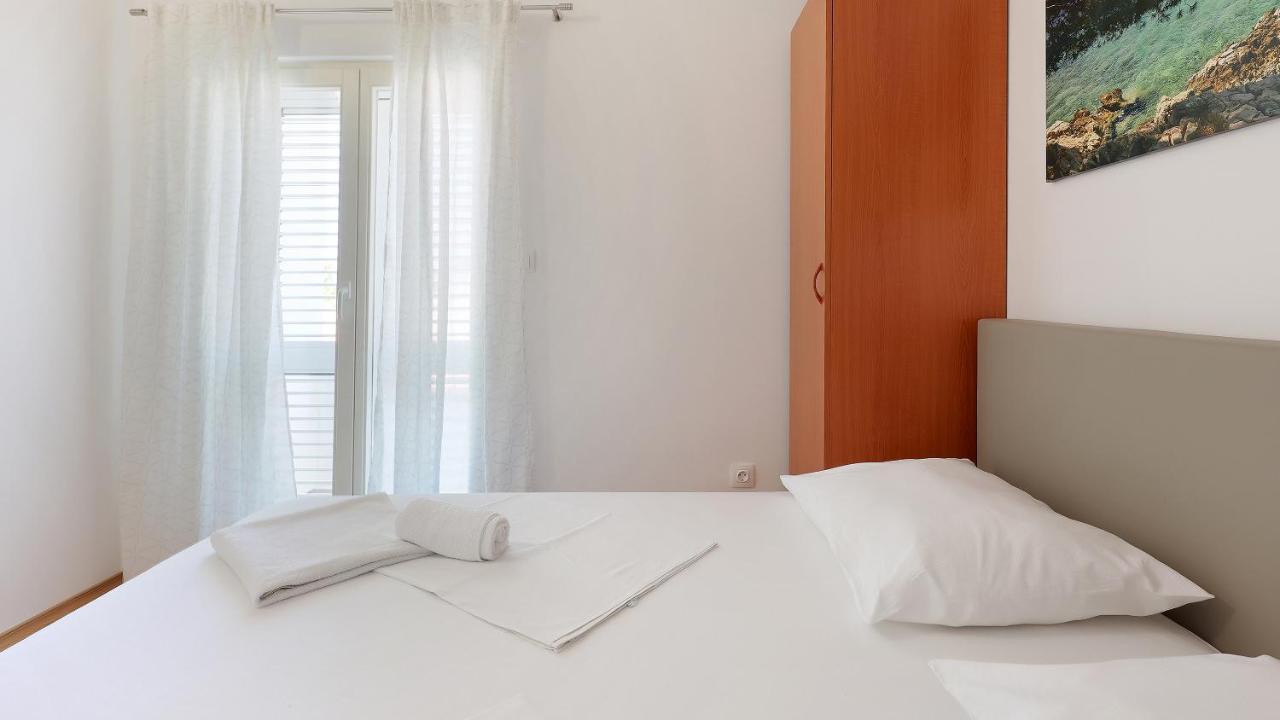 Apartments Tomy Novalja Zewnętrze zdjęcie