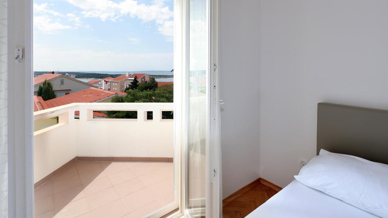 Apartments Tomy Novalja Zewnętrze zdjęcie