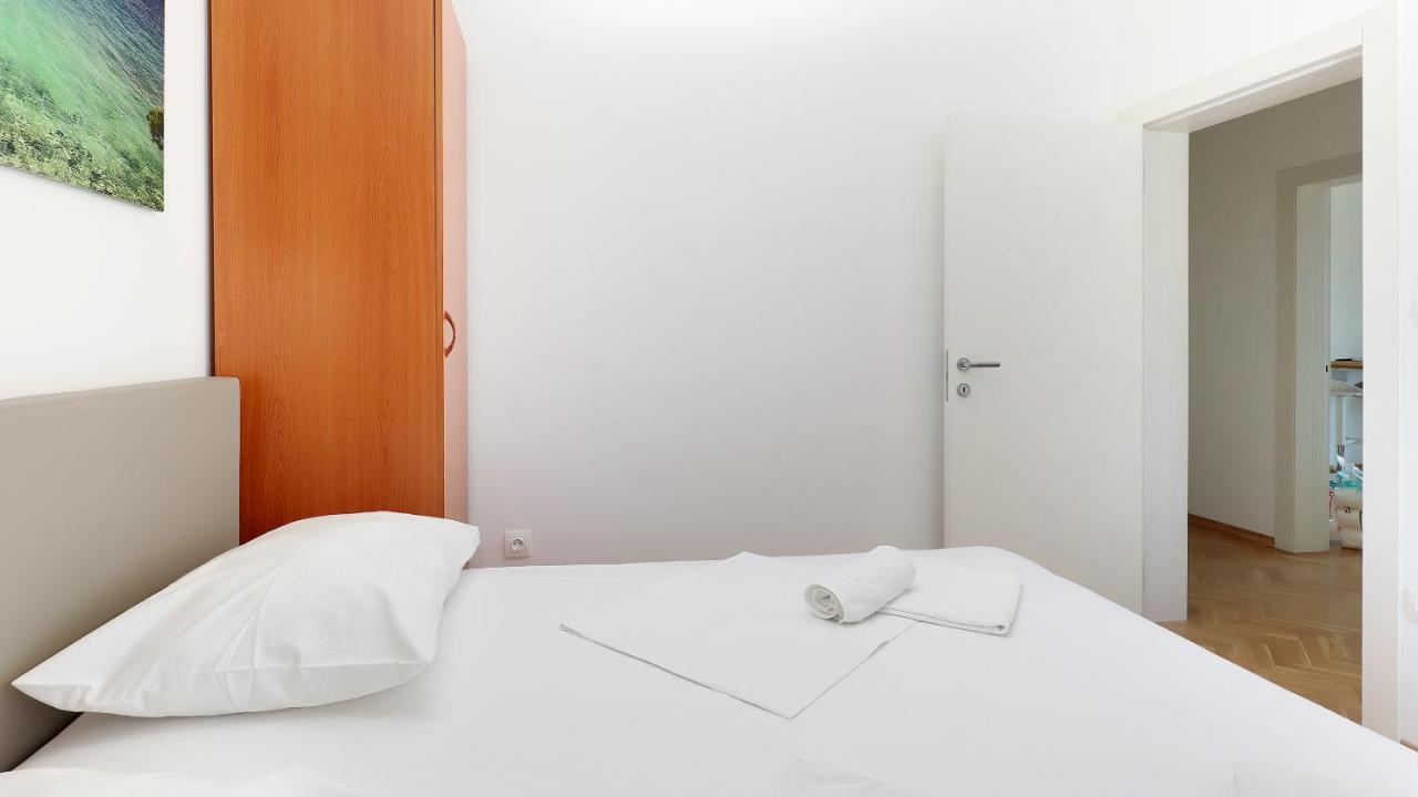 Apartments Tomy Novalja Zewnętrze zdjęcie