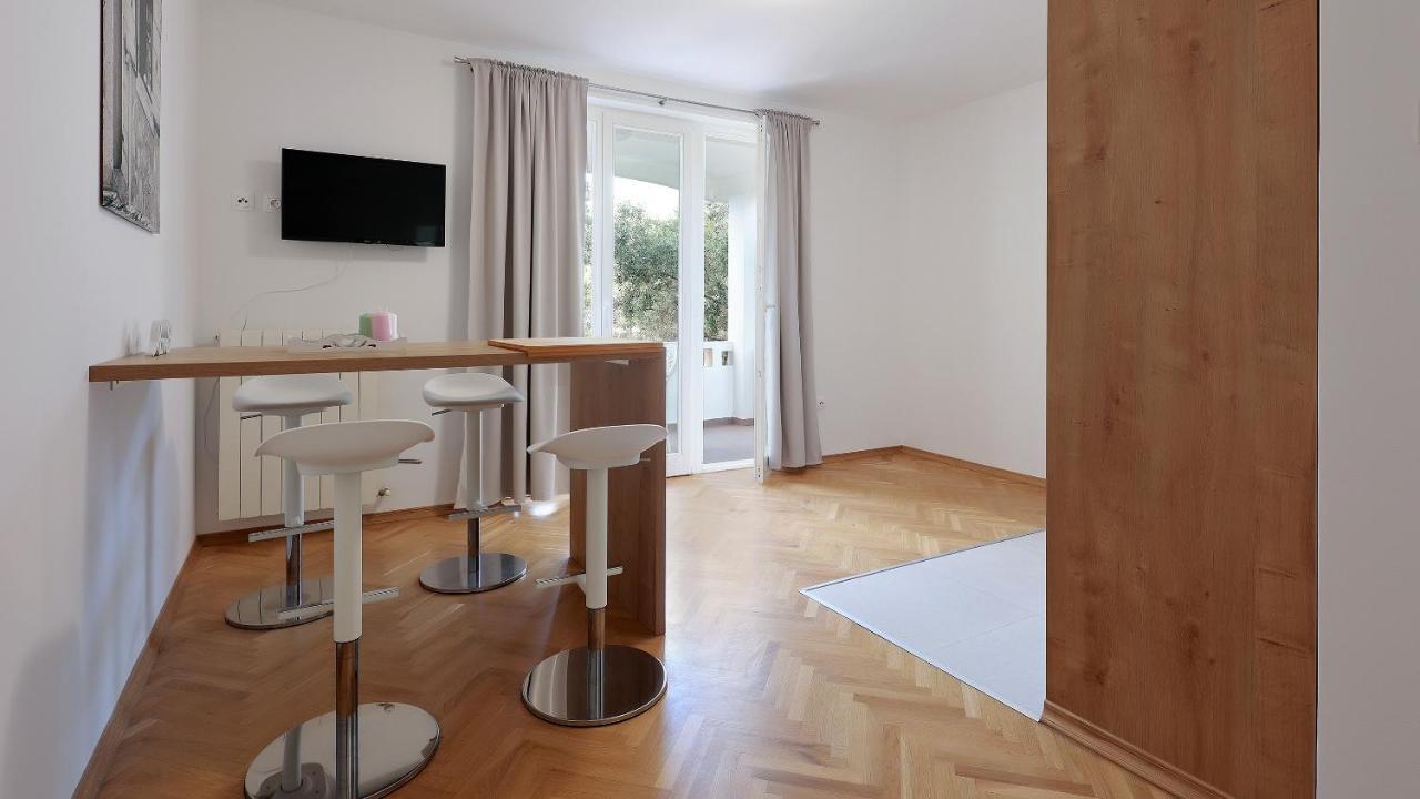 Apartments Tomy Novalja Zewnętrze zdjęcie