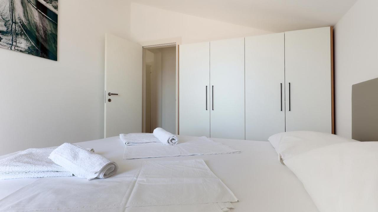 Apartments Tomy Novalja Zewnętrze zdjęcie