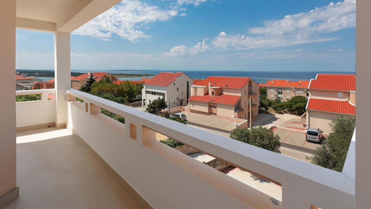 Apartments Tomy Novalja Zewnętrze zdjęcie