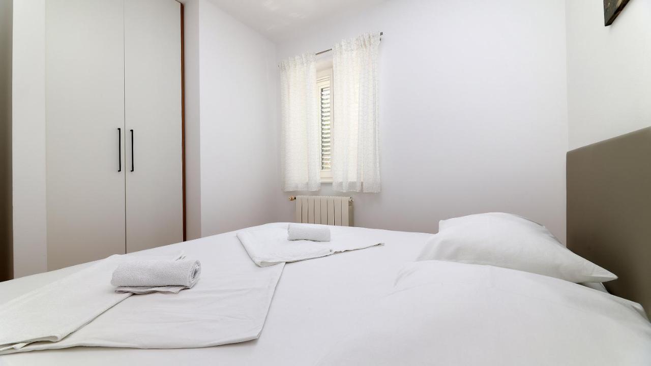 Apartments Tomy Novalja Zewnętrze zdjęcie