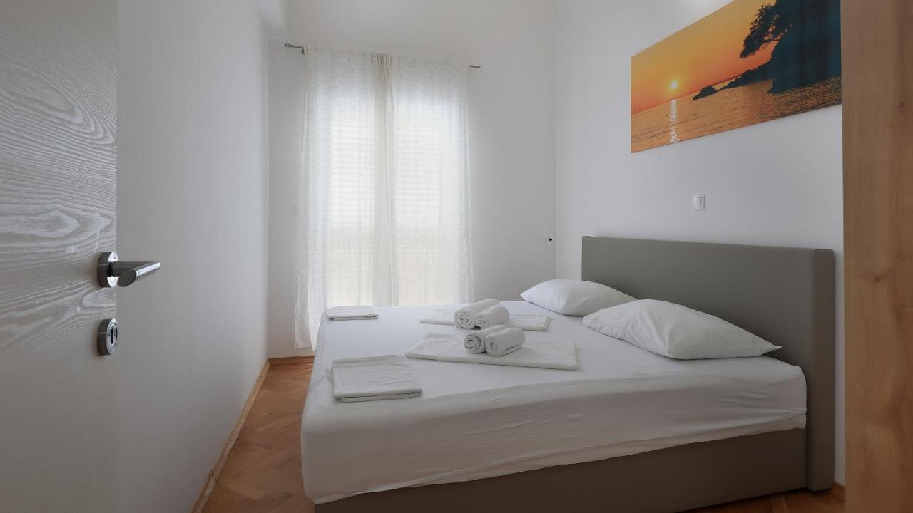 Apartments Tomy Novalja Zewnętrze zdjęcie