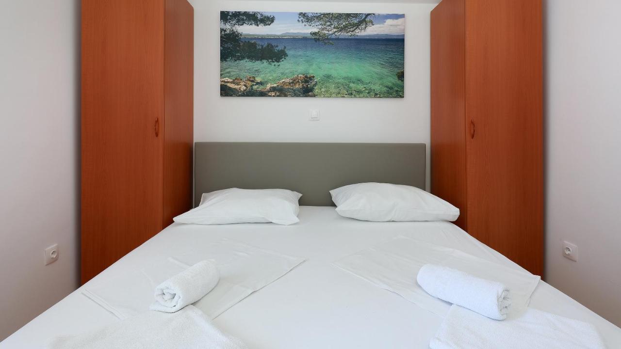 Apartments Tomy Novalja Zewnętrze zdjęcie